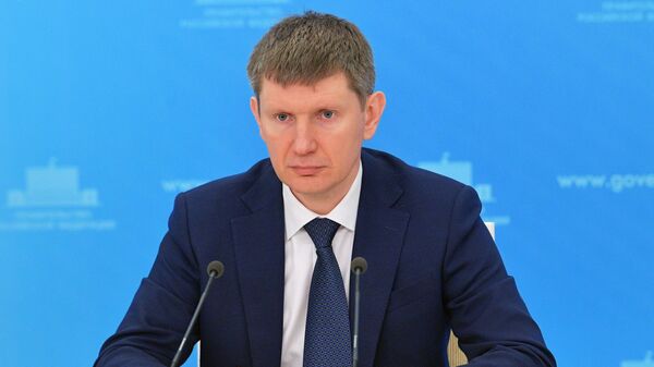 Министр экономического развития РФ Максим Решетников во время брифинга 