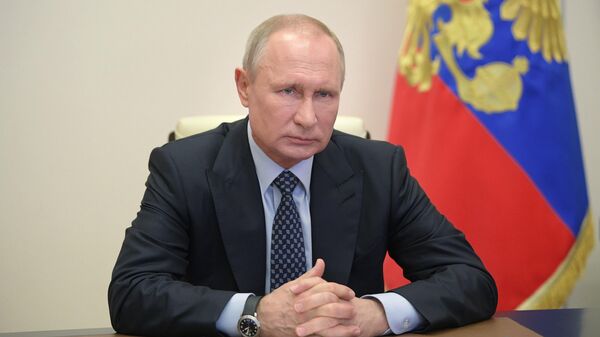 Президент РФ Владимир Путин проводит в режиме видеоконференции совещание вопросам развития топливно-энергетического комплекса