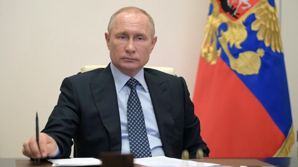 Президент РФ Владимир Путин проводит в режиме видеоконференции совещание вопросам развития топливно-энергетического комплекса. 29 апреля 2020