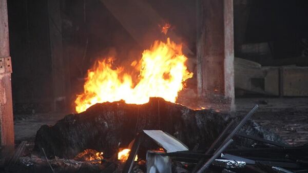 Пожар в ангаре, где производят пластиковую пленку в селе Федоровка Хабаровского края