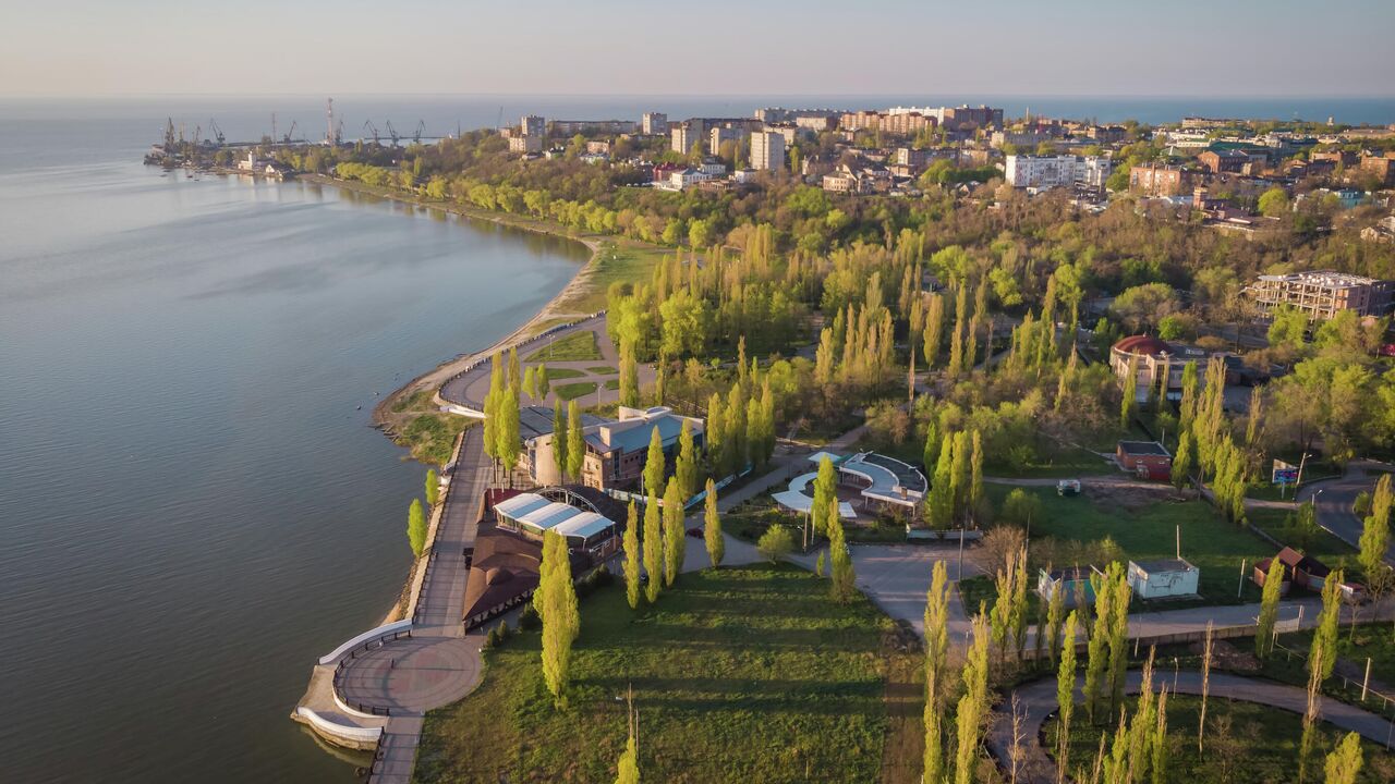 В Таганроге проведут экспертизу по благоустройству набережной -  Недвижимость РИА Новости, 27.09.2022