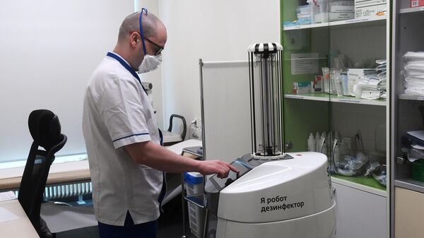 Дезинфекция помещений с помощью робота в Европейском медицинском центре  в Москве