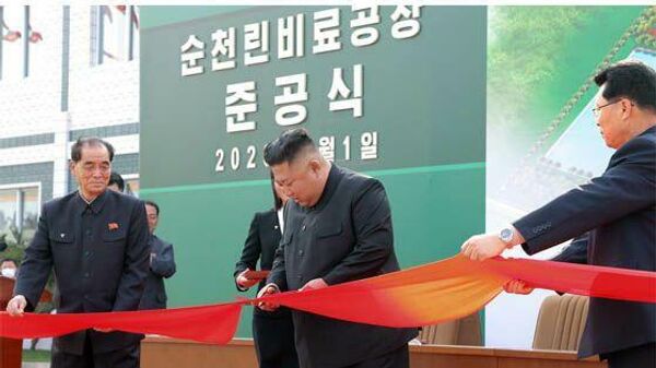 Ким Чен Ын на торжественной церемонии. Архивное фото
