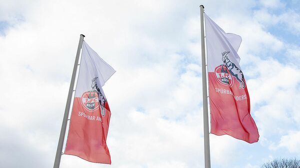 Флаги с логотипом немецкого футбольного клуба Кельн