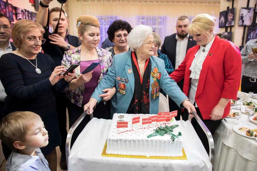 Юбилейный торт для Галины Павловны - 12 февраля 2020 года ей исполнилось 95