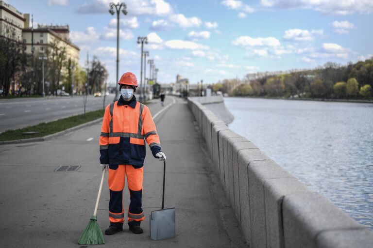 Дорожный рабочий Виталий Трефилов