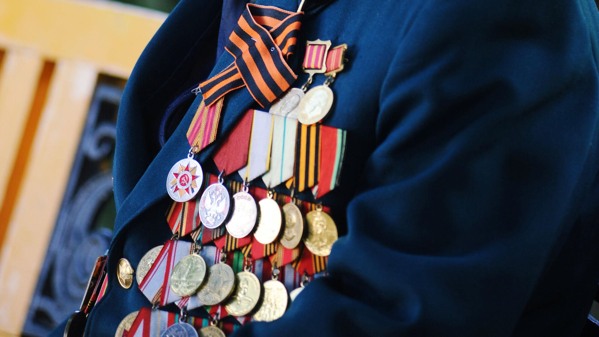 Медали на груди ветерана Великой отечественной войны - РИА Новости, 1920, 27.05.2021