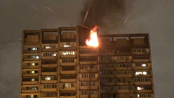 Пожар в 22-этажном доме на юге Москвы