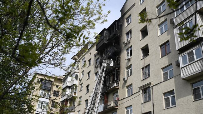 Пожар в жилом доме на Фрунзенской набережной в Москве