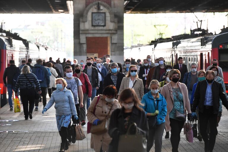 Поэтапное снятие карантина в Москве 