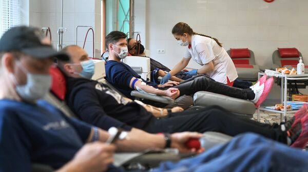 Забор крови у доноров в ФГБУЗ Центр крови Федерального медико-биологического агентства в Москве