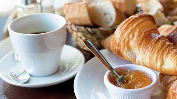 Традиционный французский завтрак 