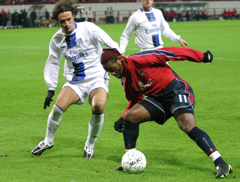 Вагнер Лав в матче Лиги чемпионов-2004/2005 ЦСКА - Челси