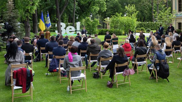 Президент Украины Владимир Зеленский во время пресс-конференции, посвященной первой годовщине пребывания на посту