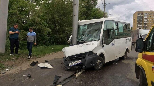 На месте ДТП с участием маршрутного автобуса в Саратове