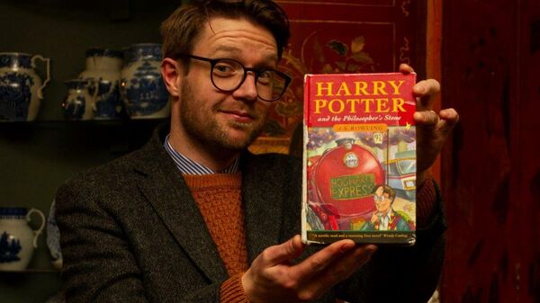 Первое издание книги о Гарри Поттере, проданное на аукционе Hanson 