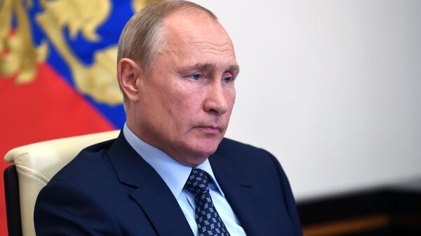 Президент РФ Владимир Путин проводит в режиме видеоконференции совещание о санитарно-эпидемиологической обстановке 