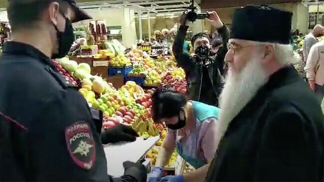 Видео беседы сотрудника полиции и митрополита Саратовского и Вольского Лонгина