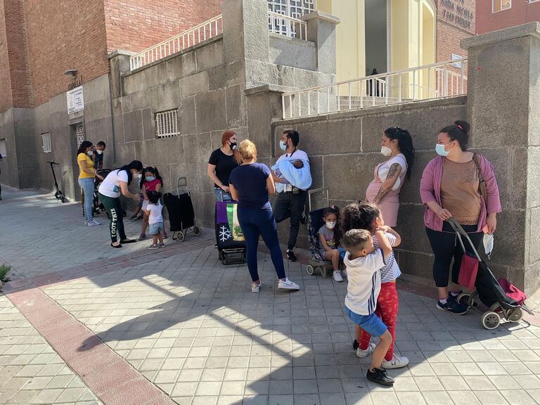 Очередь в Мадриде за бесплатной едой