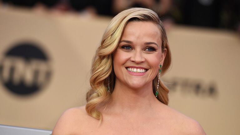 Жаңа суперқаһарман порно Анальды порно бірінші рет ауырады