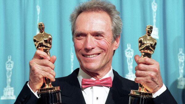 Клинт Иствуд на церемонии вручения премии Оскар, 1993 год