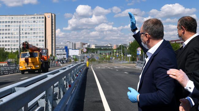 Заместитель мэра Москвы в правительстве Москвы Андрей Бочкарев на открытии путепровода через МЦК