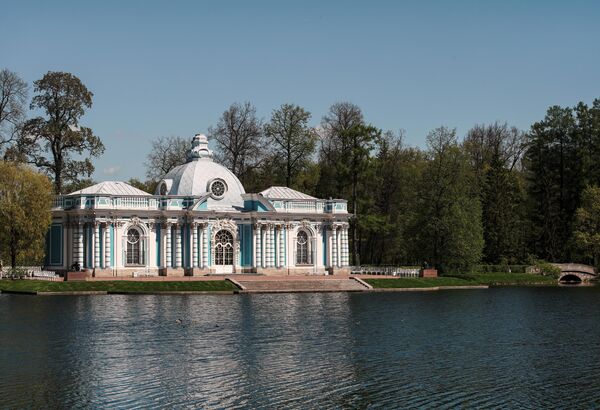 Грот в Екатерининском парке Царскосельской императорской резиденции Царское село