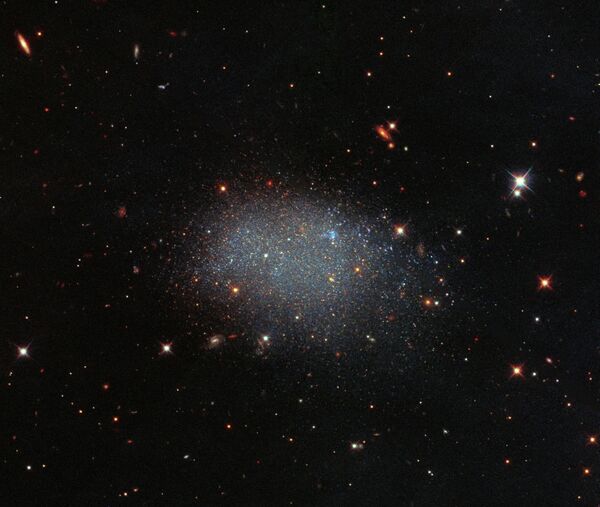 Карликовая галактика KK 246, также известная как ESO 461−036