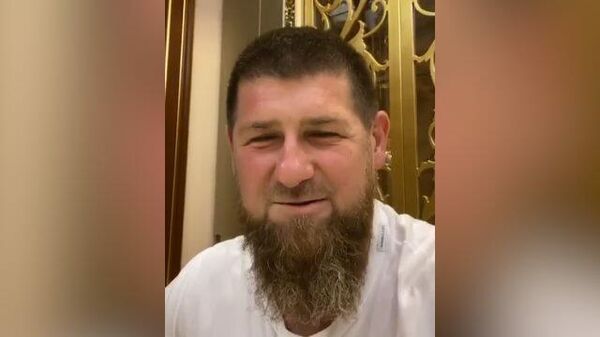 Рамзан Кадыров: Я дома: бодрый, здоровый.