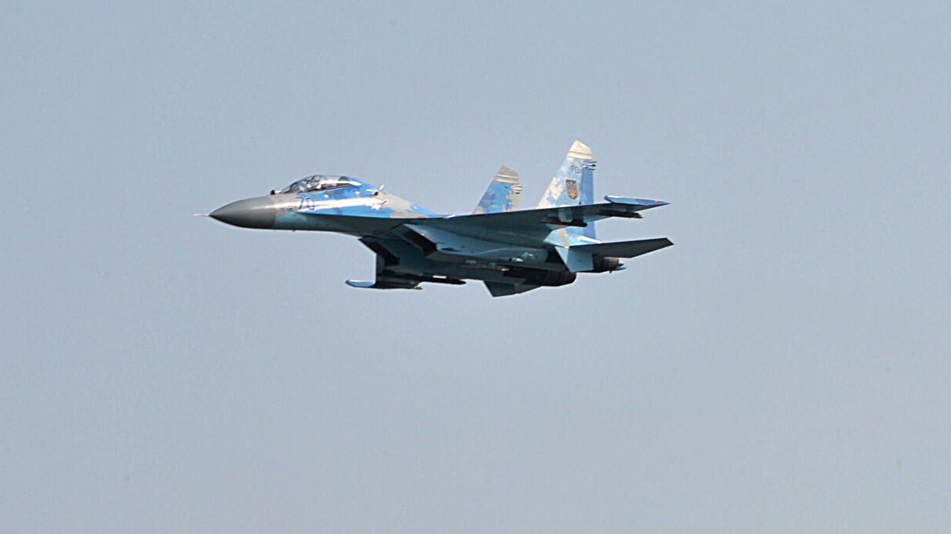 Украинский истребитель Су-27 во время учений Чистое небо - 2018 - РИА Новости, 1920, 08.09.2020
