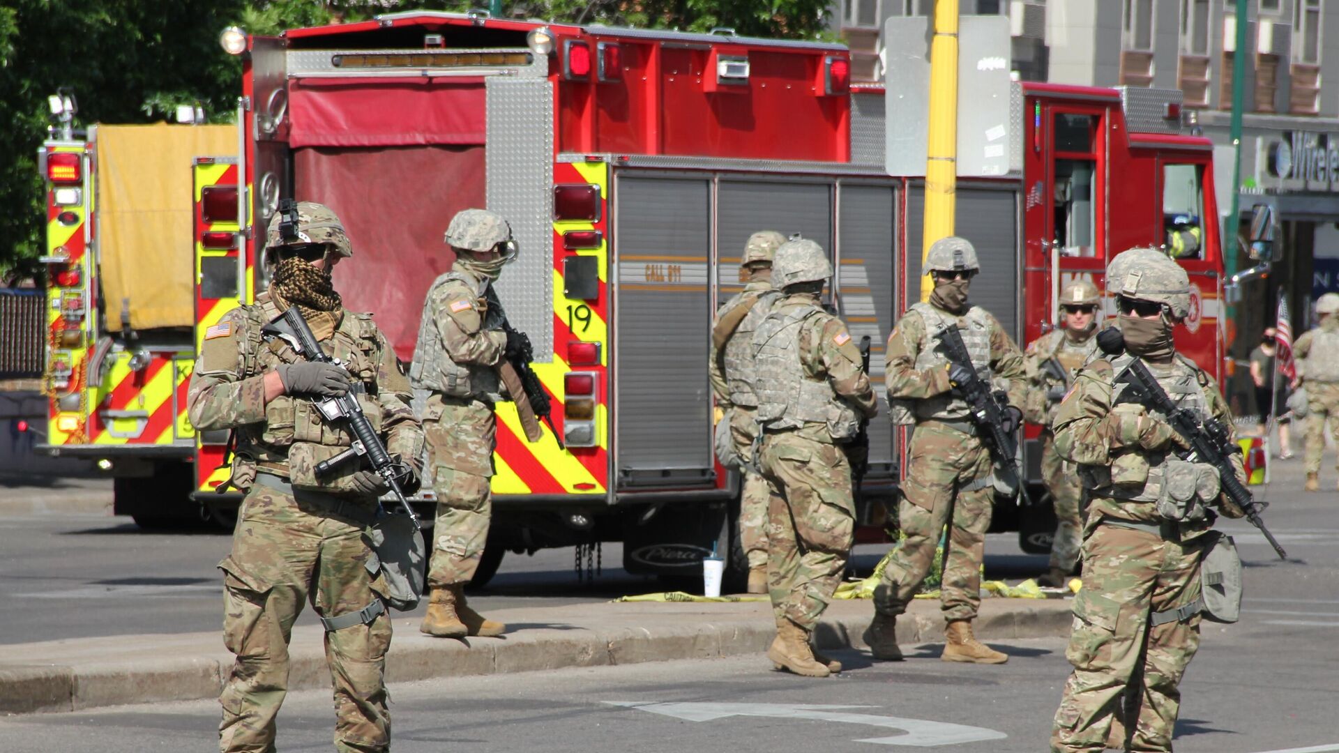 Солдаты Национальной гвардии США в Миннеаполисе - РИА Новости, 1920, 04.11.2025