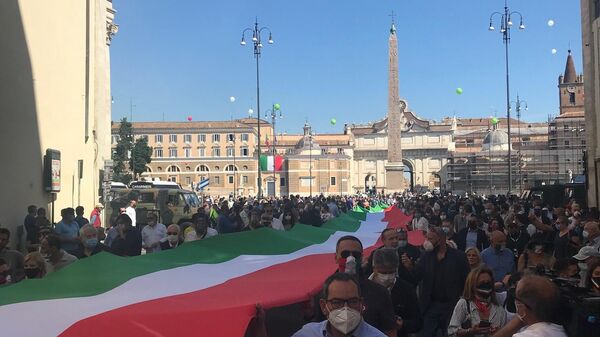 Итальянская правоцентристская оппозиция устроила массовую акцию протеста в центре Рима