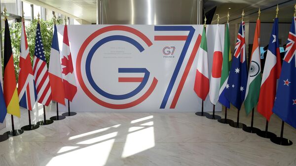 Логотип G7 