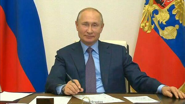 О цене договоримся: Путину предложили сшить горнолыжный костюм