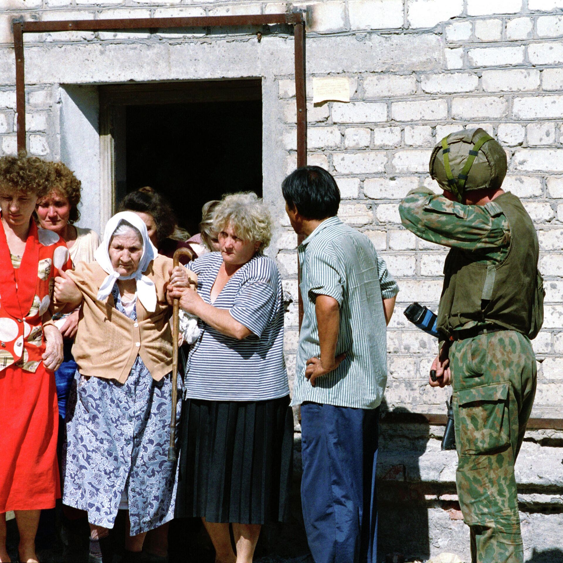 Захват больницы 1995. Басаев захват больницы Буденновск. Терроризм Буденновск 1995.