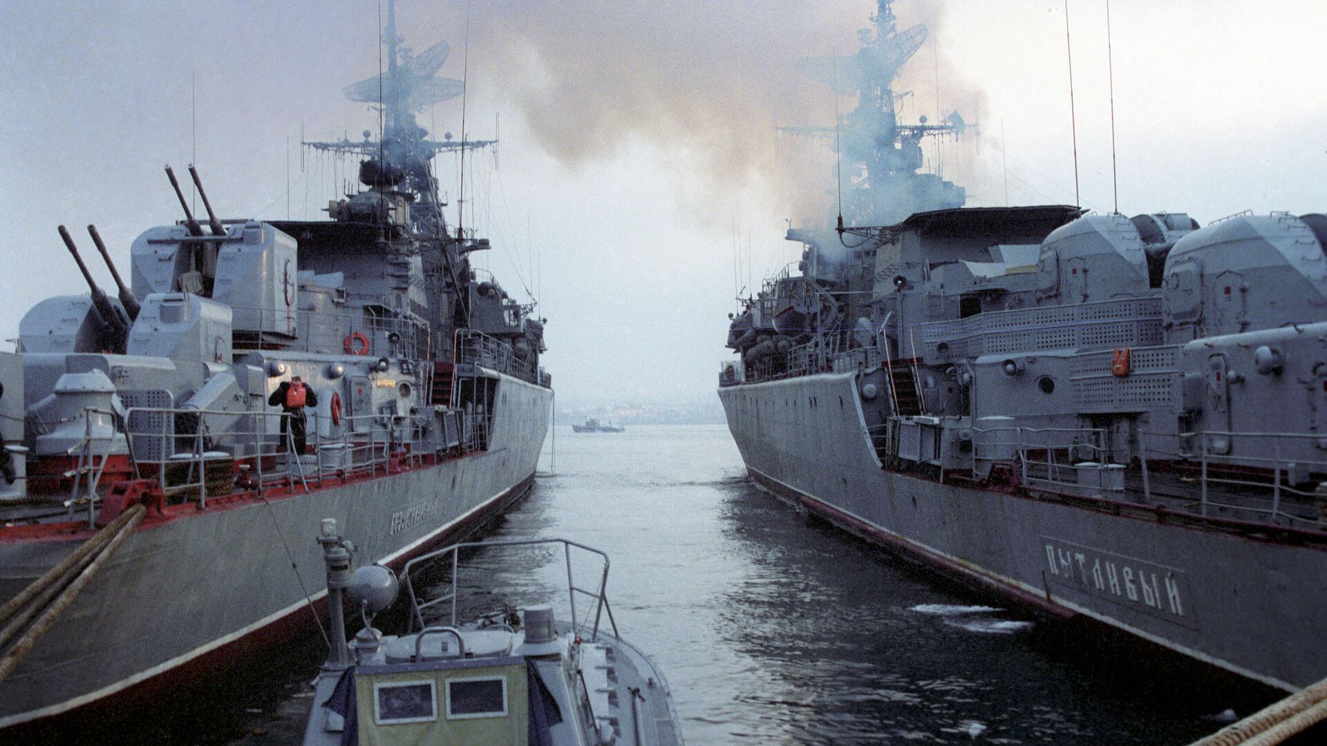 Какой корабль атаковали. Атака на корабли Черноморского флота в Севастополе.