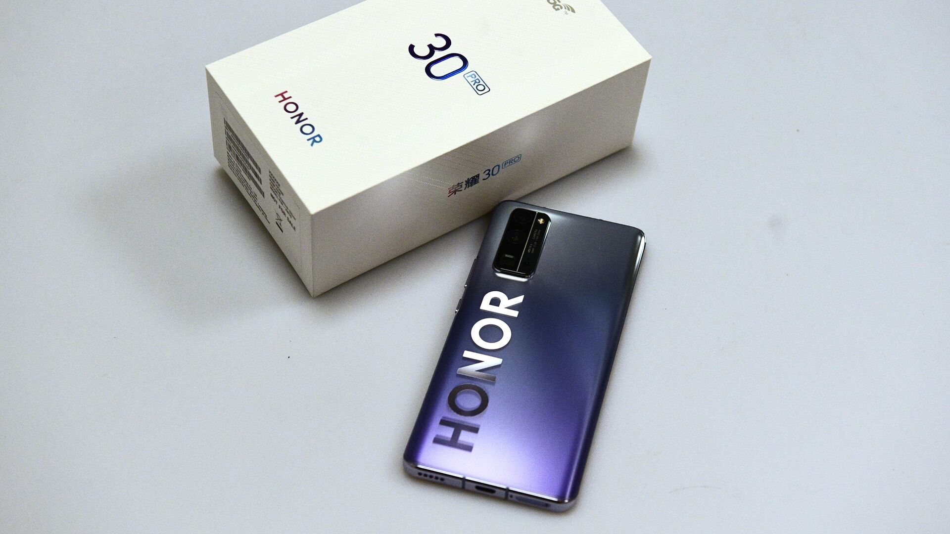 Смартфон HUAWEI Honor 30 - РИА Новости, 1920, 17.11.2020