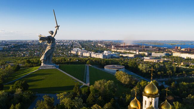 Монумент Родина-мать зовет! на Мамаевом кургане после реставрации