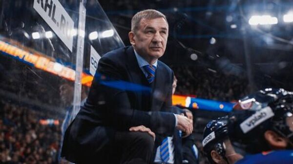 Главный тренер хоккейного клуба СКА Валерий Брагин