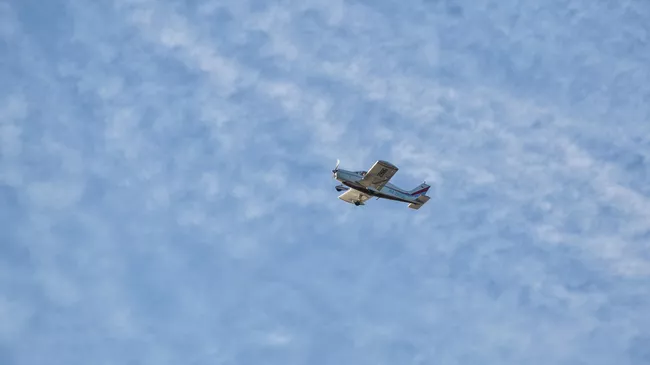 Самолет Piper PA-28 Cherokee