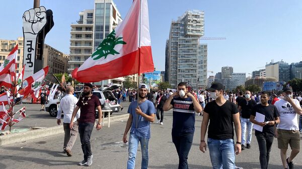 Демонстранты в центре Бейрута