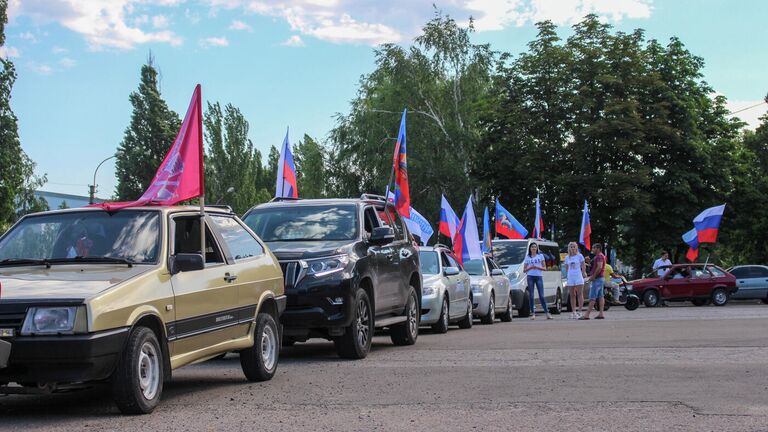 Автопробег к Дню России в Луганске