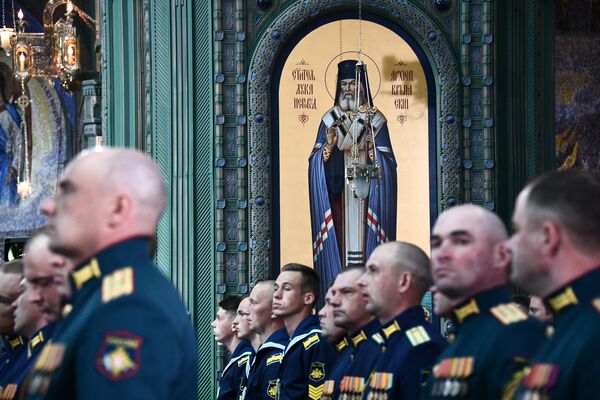 Военнослужащие во время церемонии освящения главного храма Вооруженных сил РФ в парке Патриот в Московской области