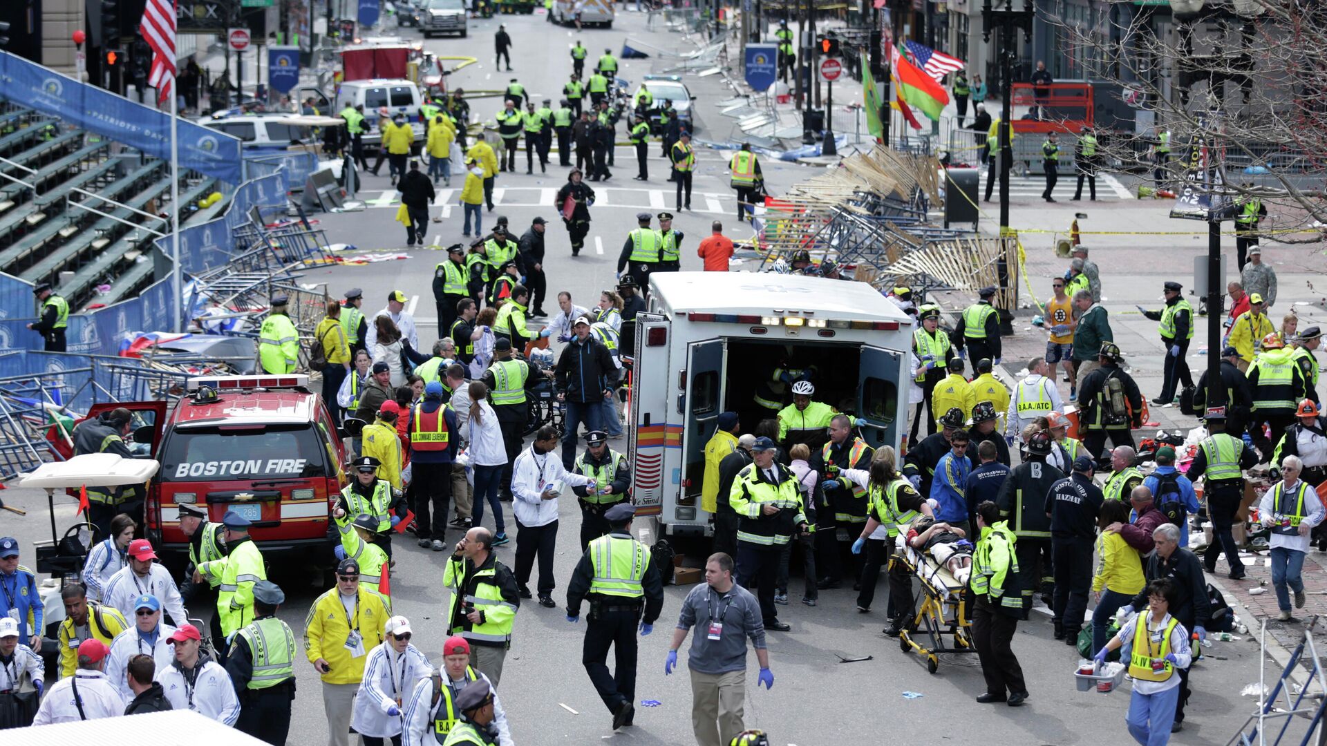 На месте теракта на бостонском марафоне, 15 апреля 2013 года - РИА Новости, 1920, 01.08.2020