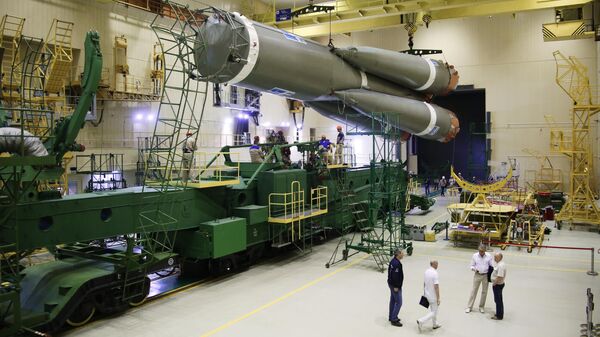 Сборка ракеты космического назначения (РКН) Союз-2.1а