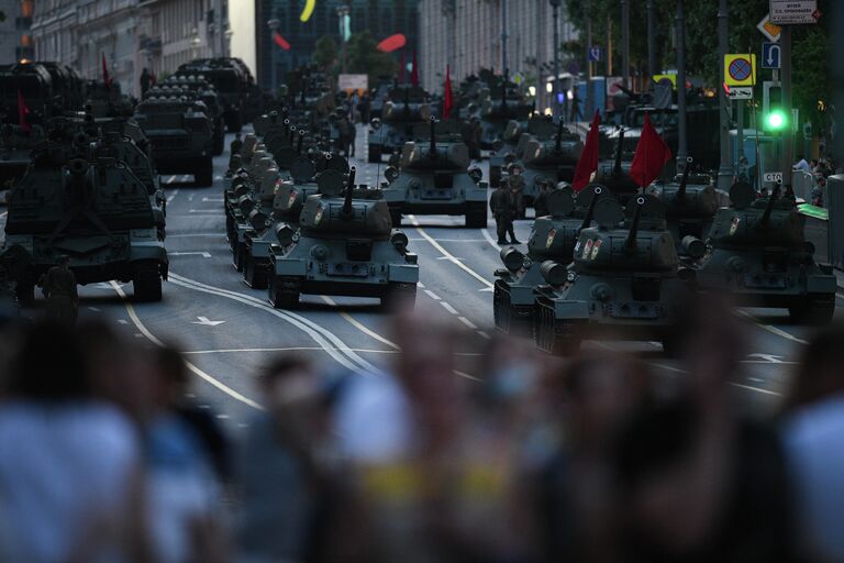 Ночная репетиция парада Победы в Москве