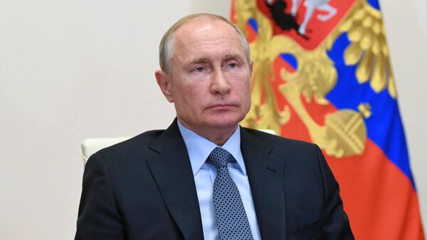 Президент РФ Владимир Путин во время совещания о ходе ликвидации последствий разлива топлива в Красноярском крае