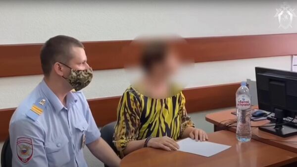 В Астрахани по подозрению в убийстве 12-летнего мальчика задержана его мать. Стоп-кадр видео