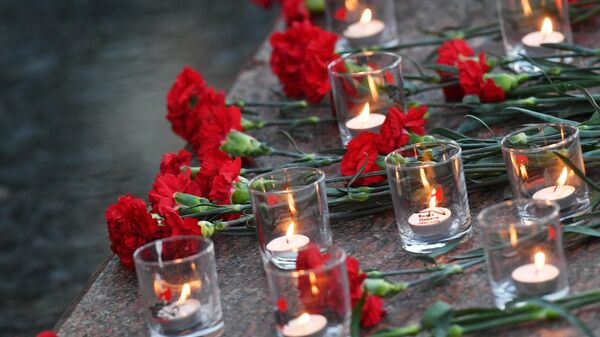 LIVE: Возложение цветов к Могиле Неизвестного Солдата