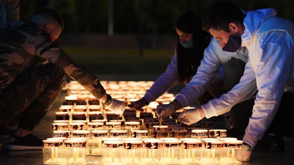 Акция Свеча памяти в парке Победы в Казани